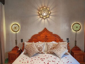 Junior Room | Premium bedding, in-room safe, individually decorated - Riad El Wiam (Marrakech)