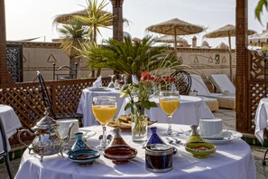 Breakfast, lunch, dinner served; Moroccan cuisine 