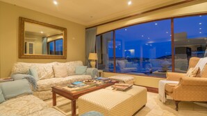 Executive-lounge