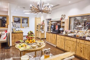 Desayuno buffet incluido todos los días