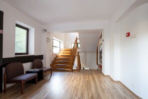 Lobby - Hotel Citadella Bucuresti (Bucharest)