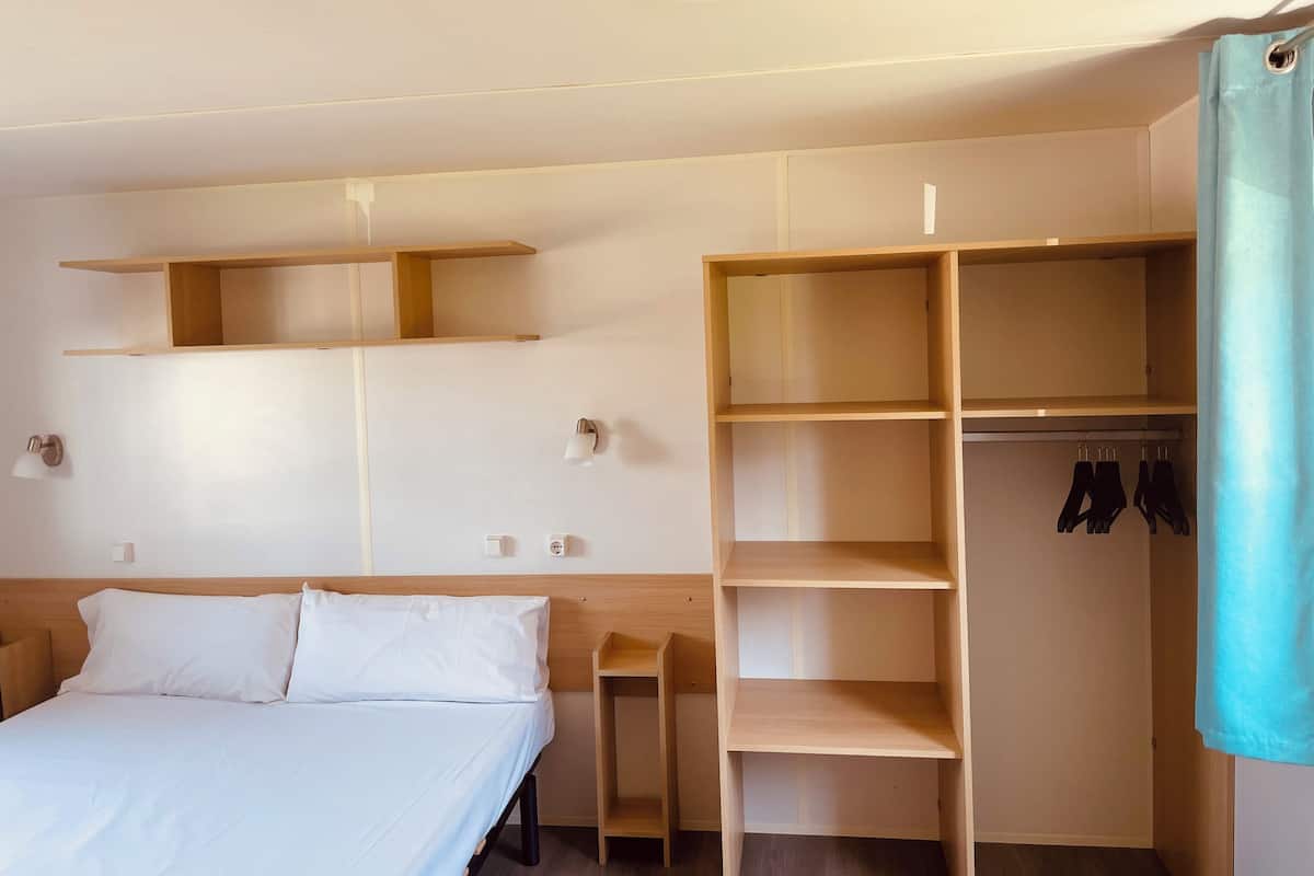 Family Bungalow | 3 bedrooms, down comforters, individually furnished, laptop workspace