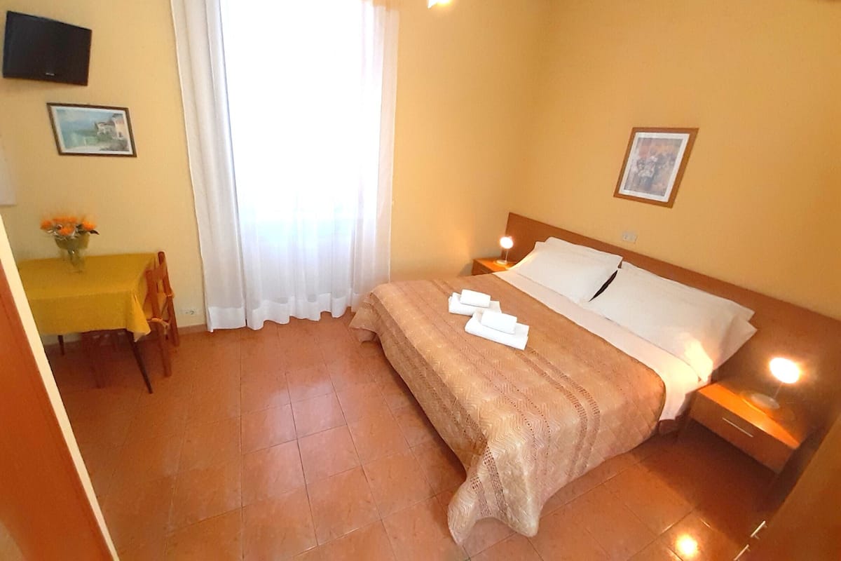 1 habitación, sábanas de algodón egipcio y ropa de cama de alta calidad