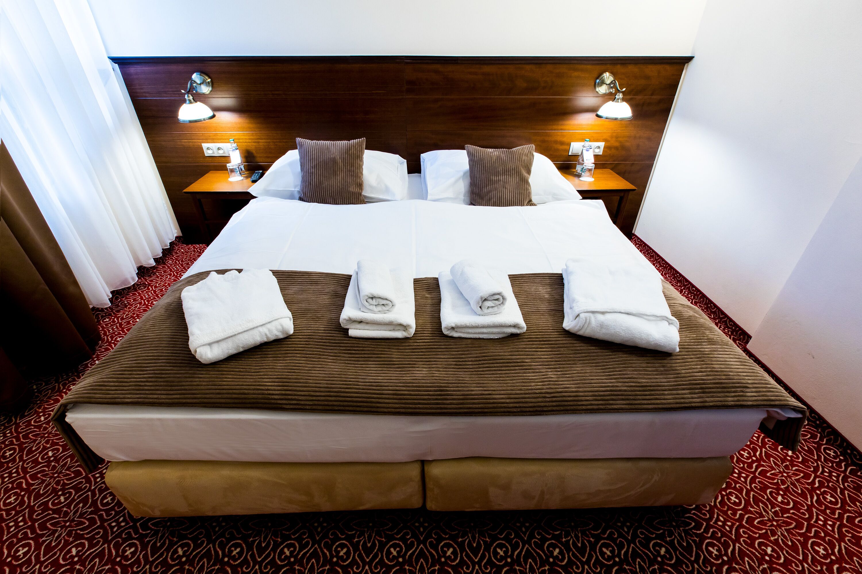 comfort double room | 1 bedroom, in-room safe, desk, free wifi