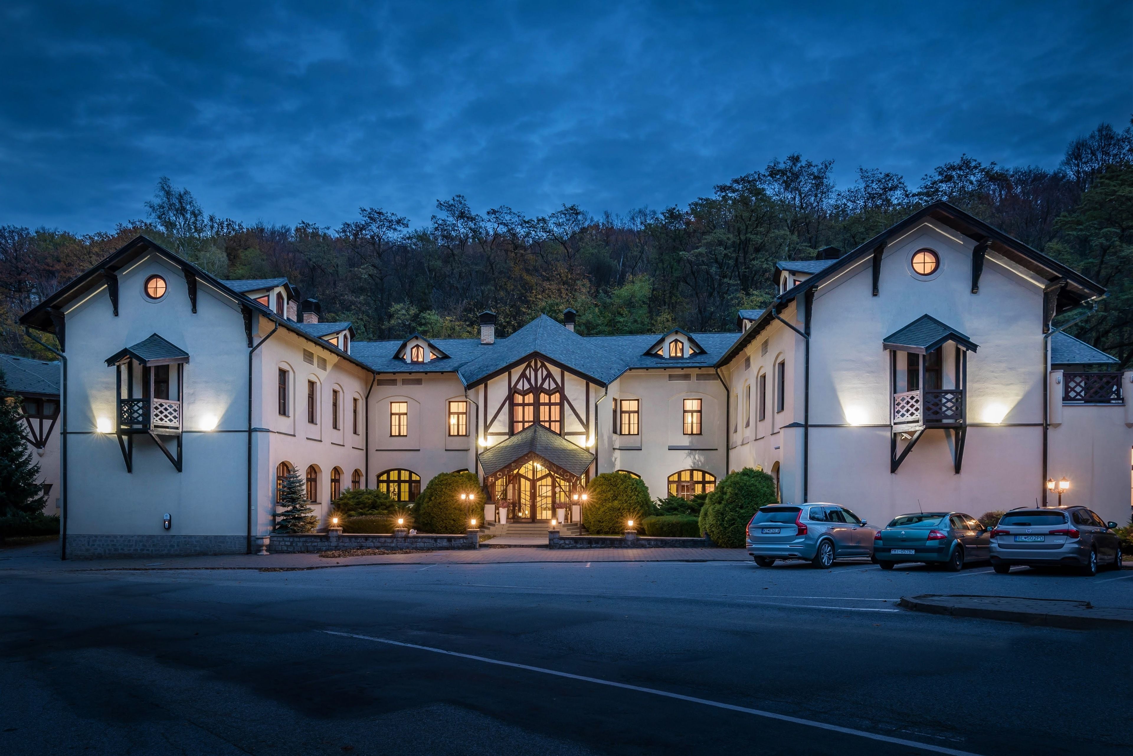 Front of property – evening/night