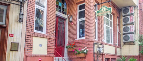 Fachada da propriedade