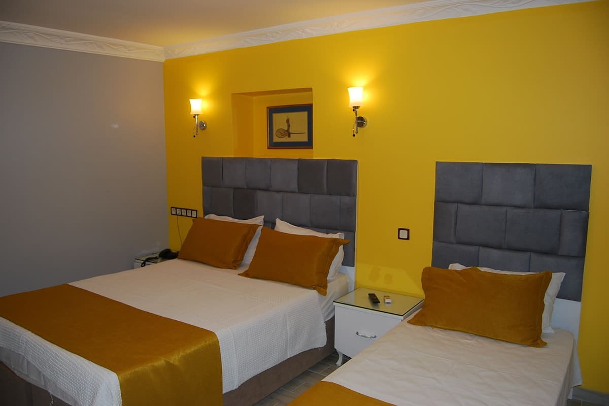 Economy-Dreibettzimmer, Erdgeschoss