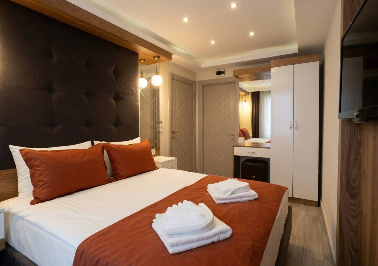 Economy Double Room, Ground Floor | Premium bedding, pillowtop beds, minibar, in-room safe