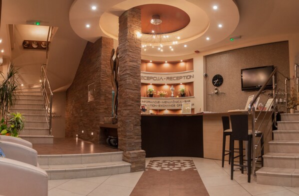Reception - Vigor Hotel (Novi Sad)