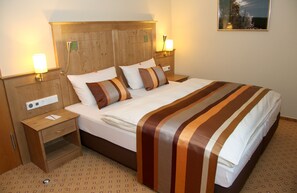 Literie de qualité supérieure, coffres-forts dans les chambres, bureau