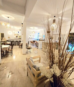 Coin salon dans le hall