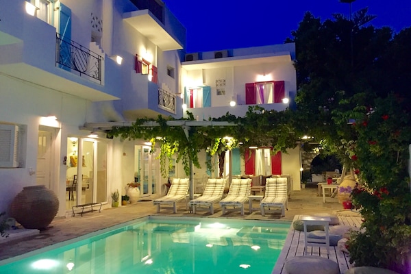 Façana frontal de l'allotjament