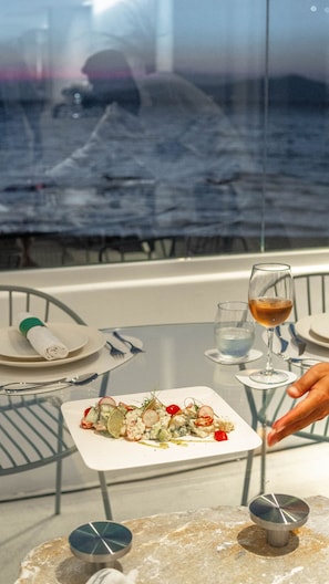 2 restaurants, lunch, dinner, brunch served; Mediterranean cuisine