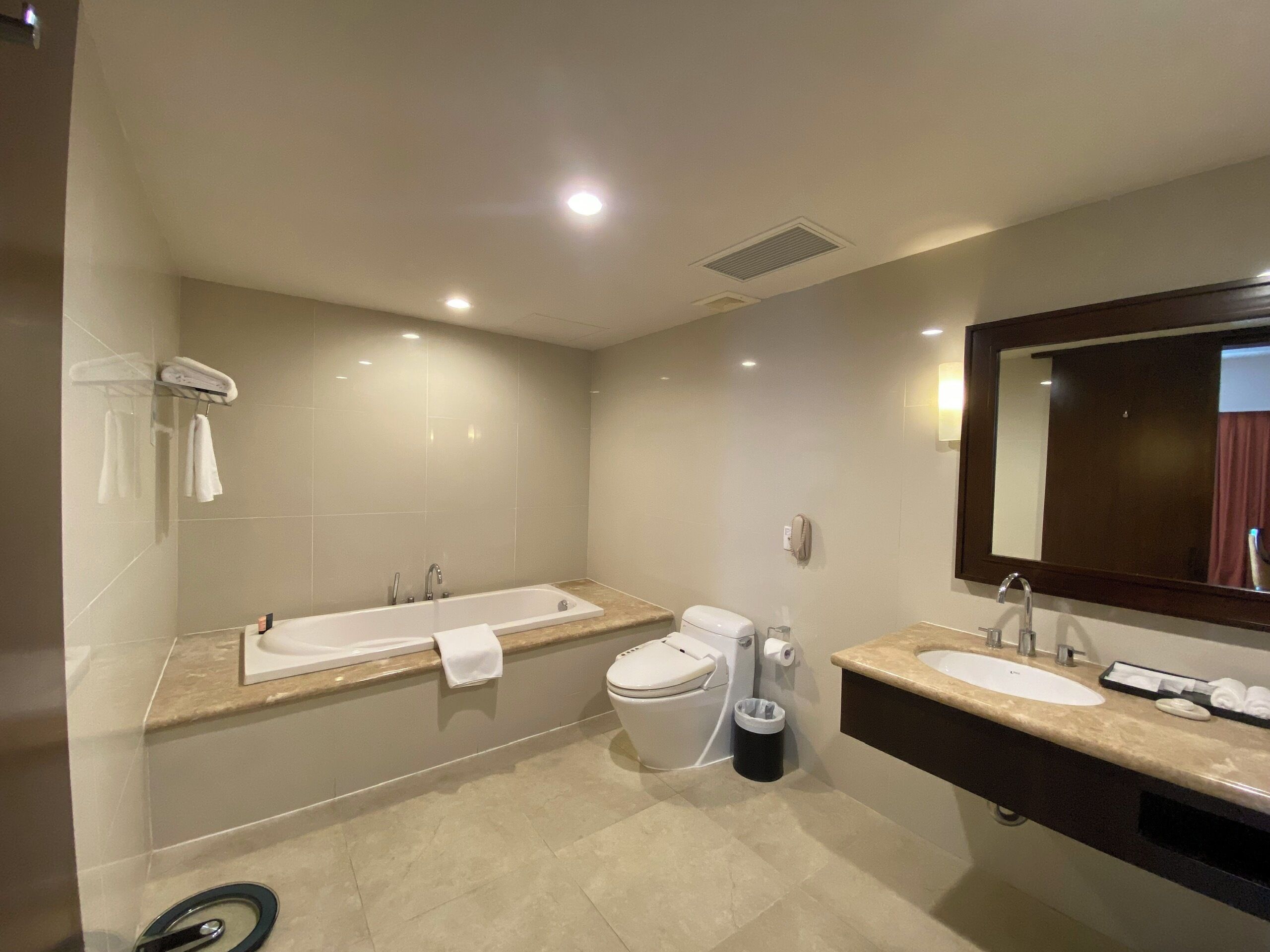 grand suite | bathroom | free toiletries, hair dryer, slippers, bidet