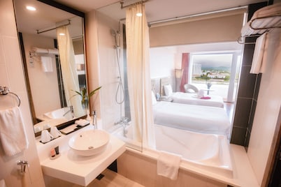 Muong Thanh Holiday Hue Hotel