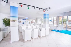 Bar ved poolen