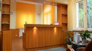 Check-in/check-out kiosk