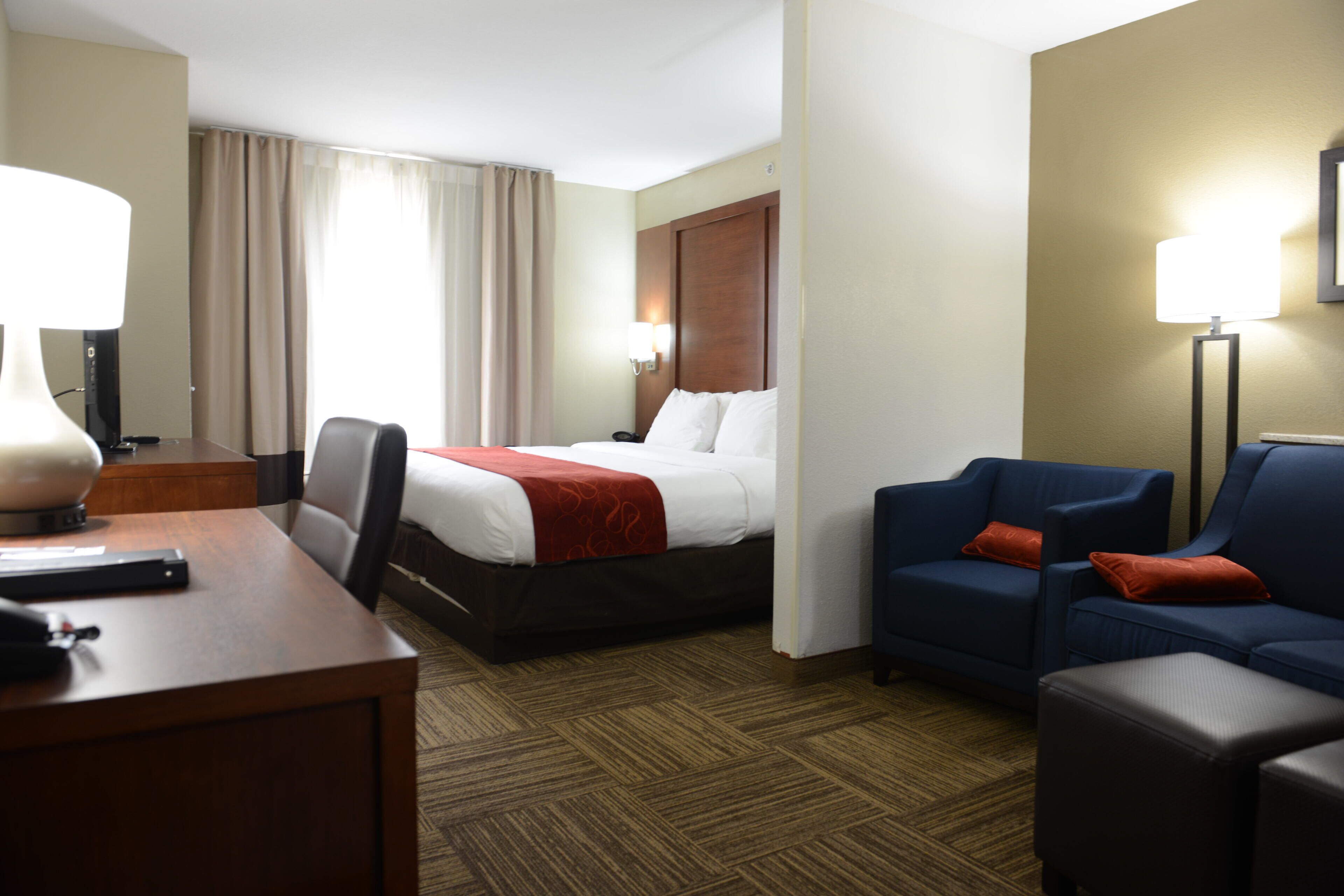 Premium bedding, pillowtop beds, in-room safe, desk