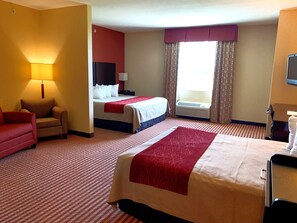 1 غرفة نوم ومكتب وستائر تعتيم ومكواة/لوح كي