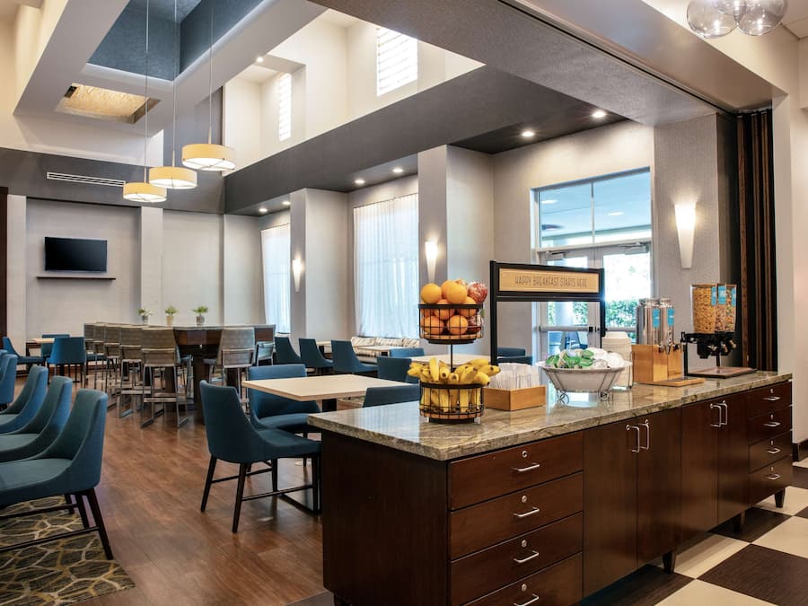 Frokostbuffé er inkludert hver dag