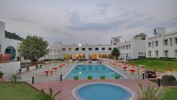 Outdoor pool, pool loungers