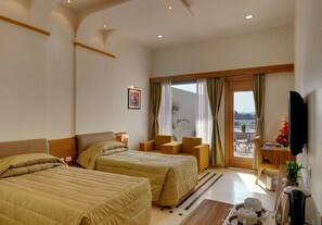 Minibar, Zimmersafe, Bügeleisen/Bügelbrett, kostenloses WLAN