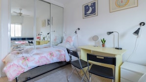 Studio, 1 Bedroom, Accessible | Premium bedding, down comforters, pillowtop beds, in-room safe