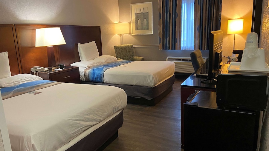 Travelodge Inn & Suites by Wyndham Albany