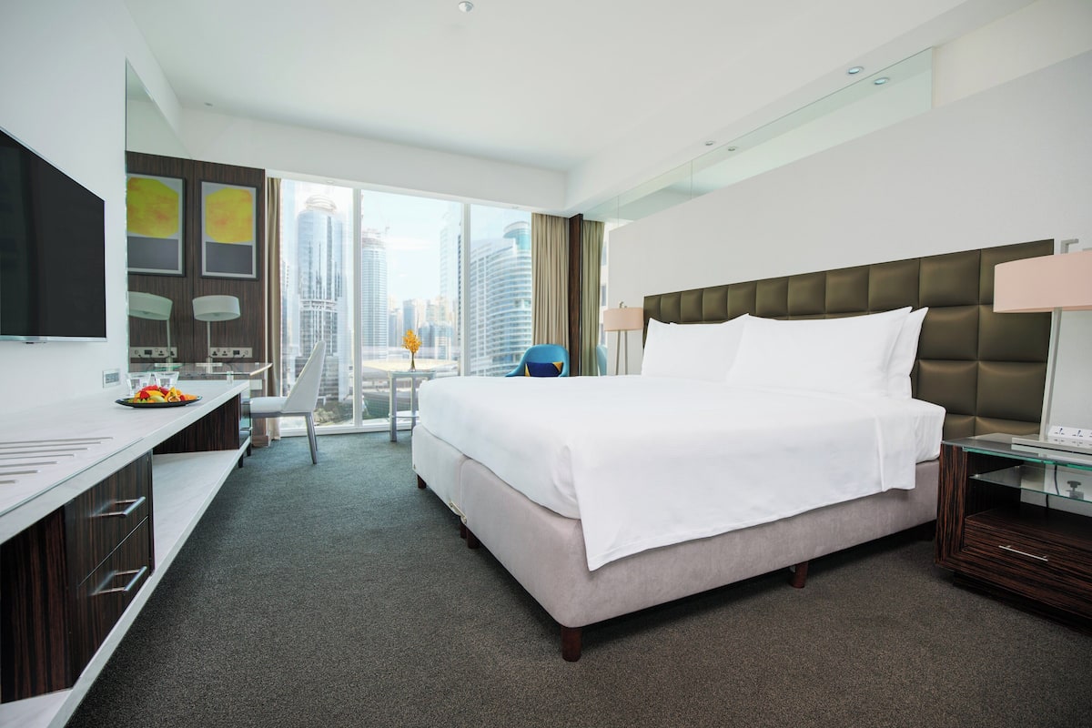 1 Schlafzimmer, hochwertige Bettwaren, Minibar, Zimmersafe
