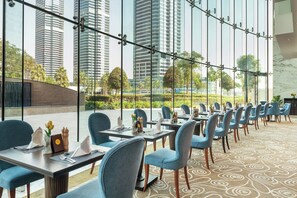 3 Restaurants; Frühstück, Mittagessen und Abendessen werden serviert