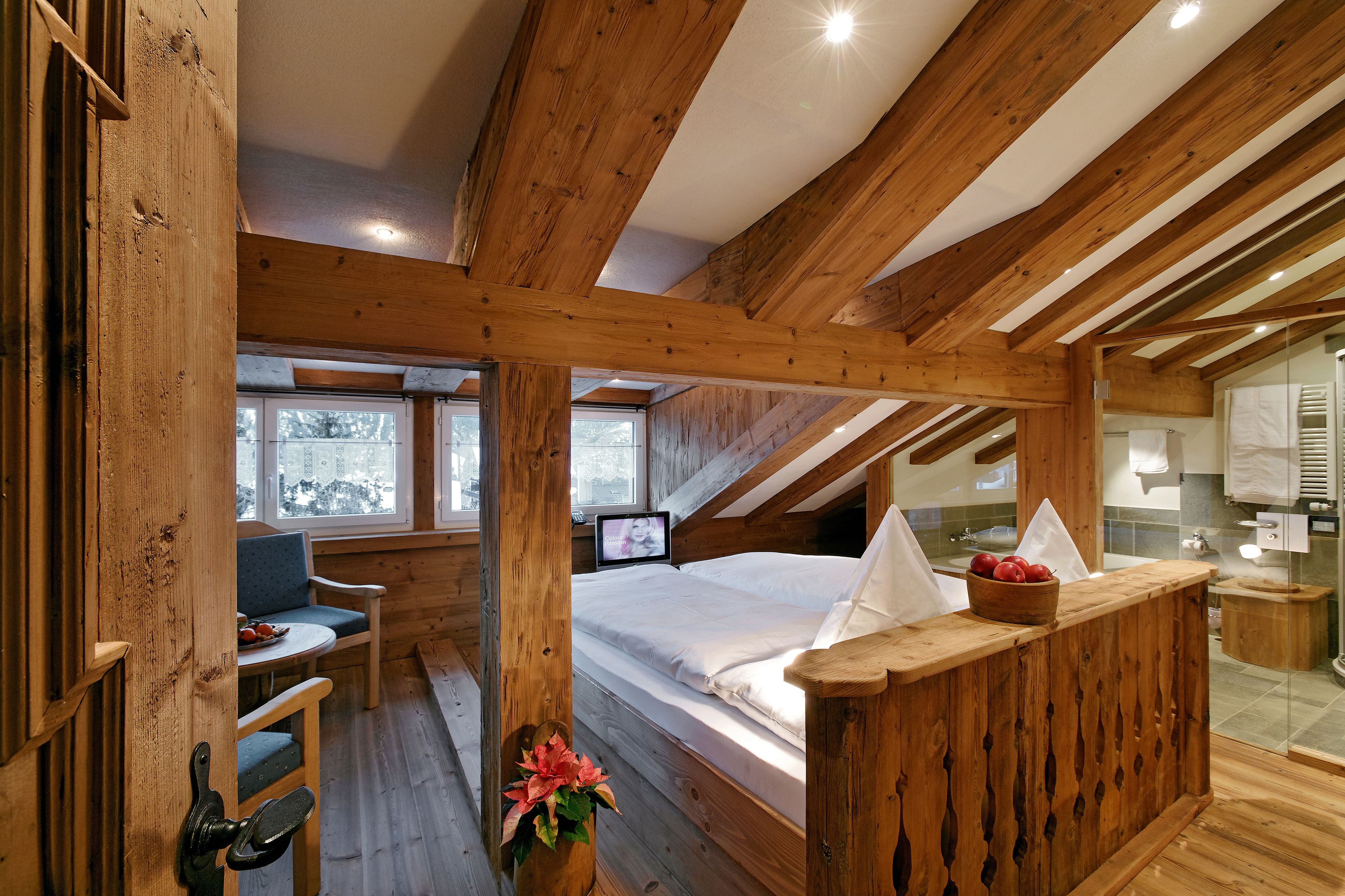 superior single room | minibar, in-room safe, individually decorated, individually furnished