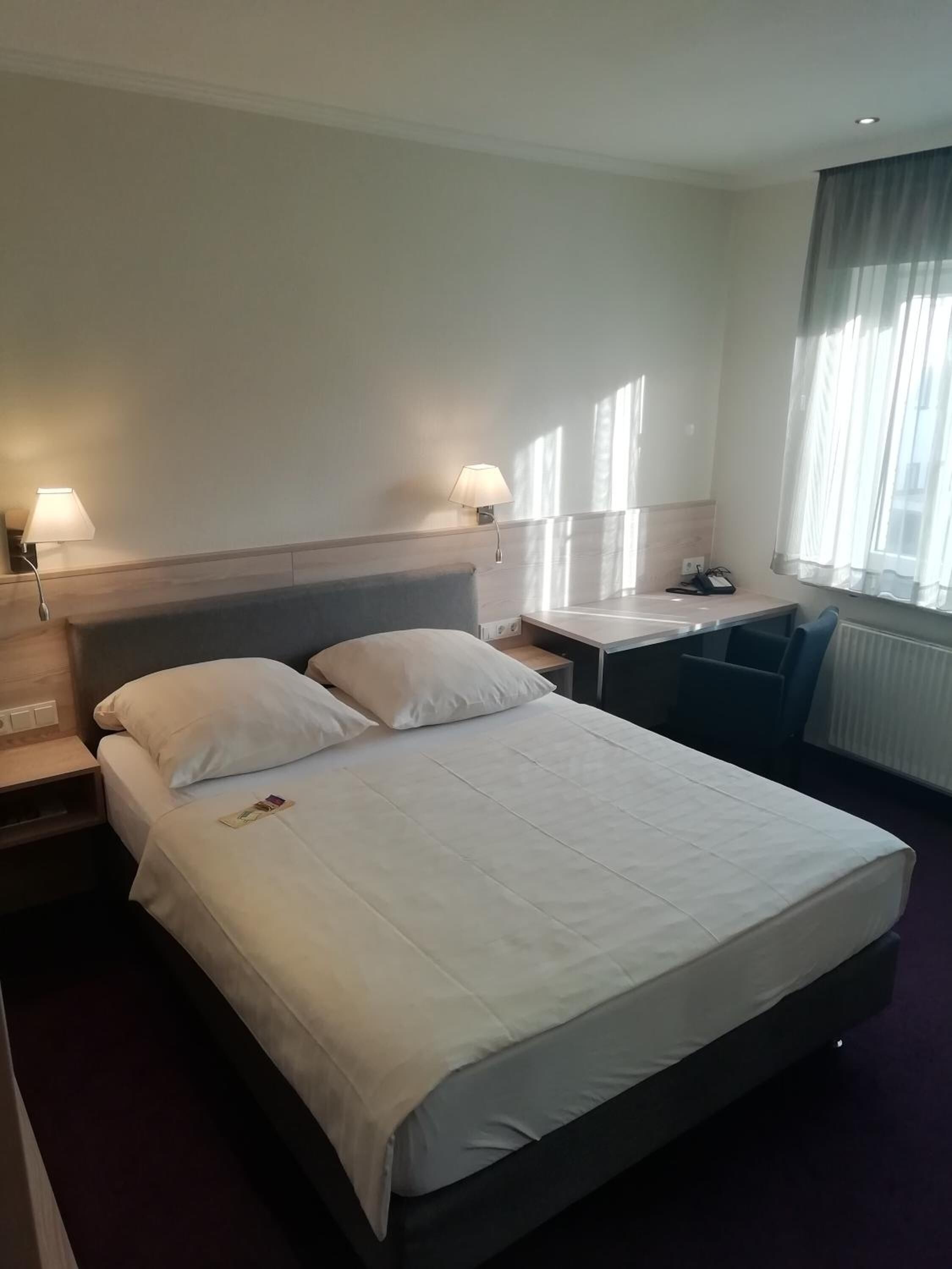 hypo-allergenic bedding, individually decorated, individually furnished