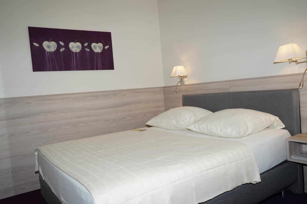 Hypo-allergenic bedding, individually decorated, individually furnished