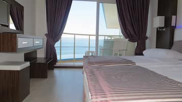 Standard Room with Sea View | Property amenity