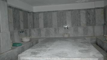 Un sauna, baño turco, baño turco/hammam, tratamientos corporales