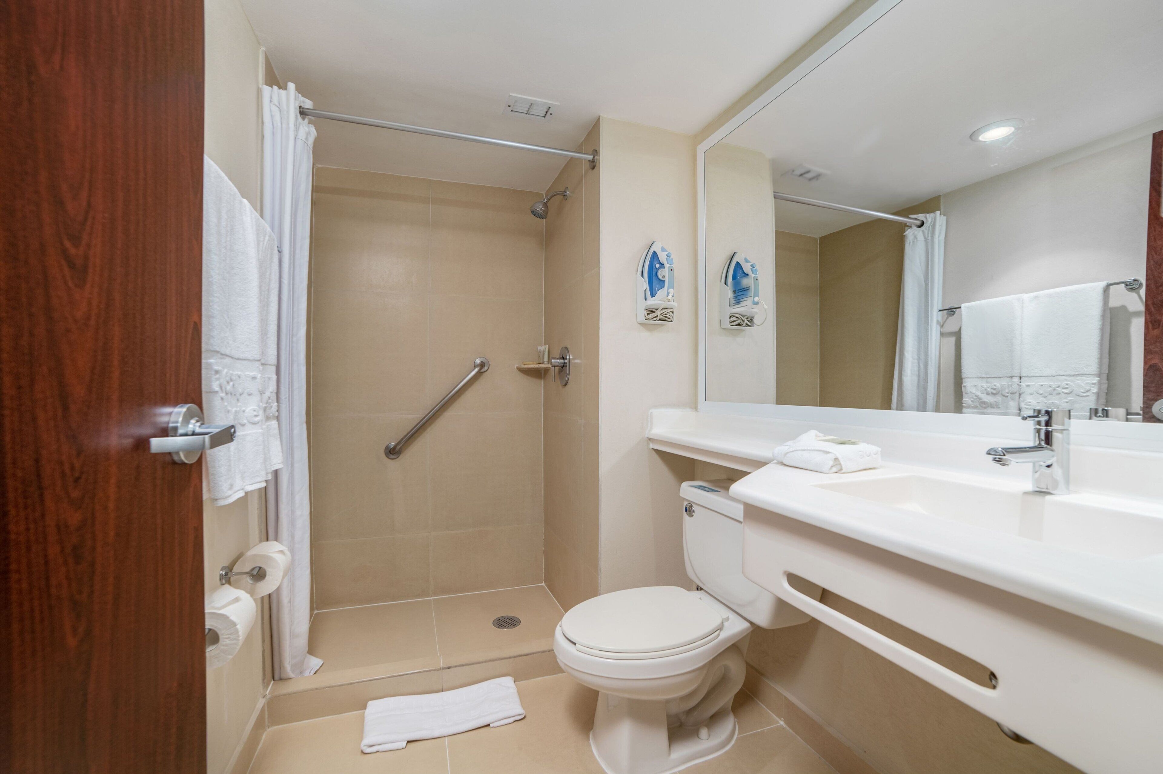 shower, free toiletries, hair dryer, towels