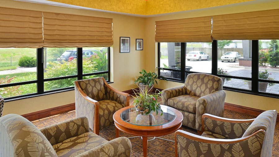 Comfort Suites Salina South