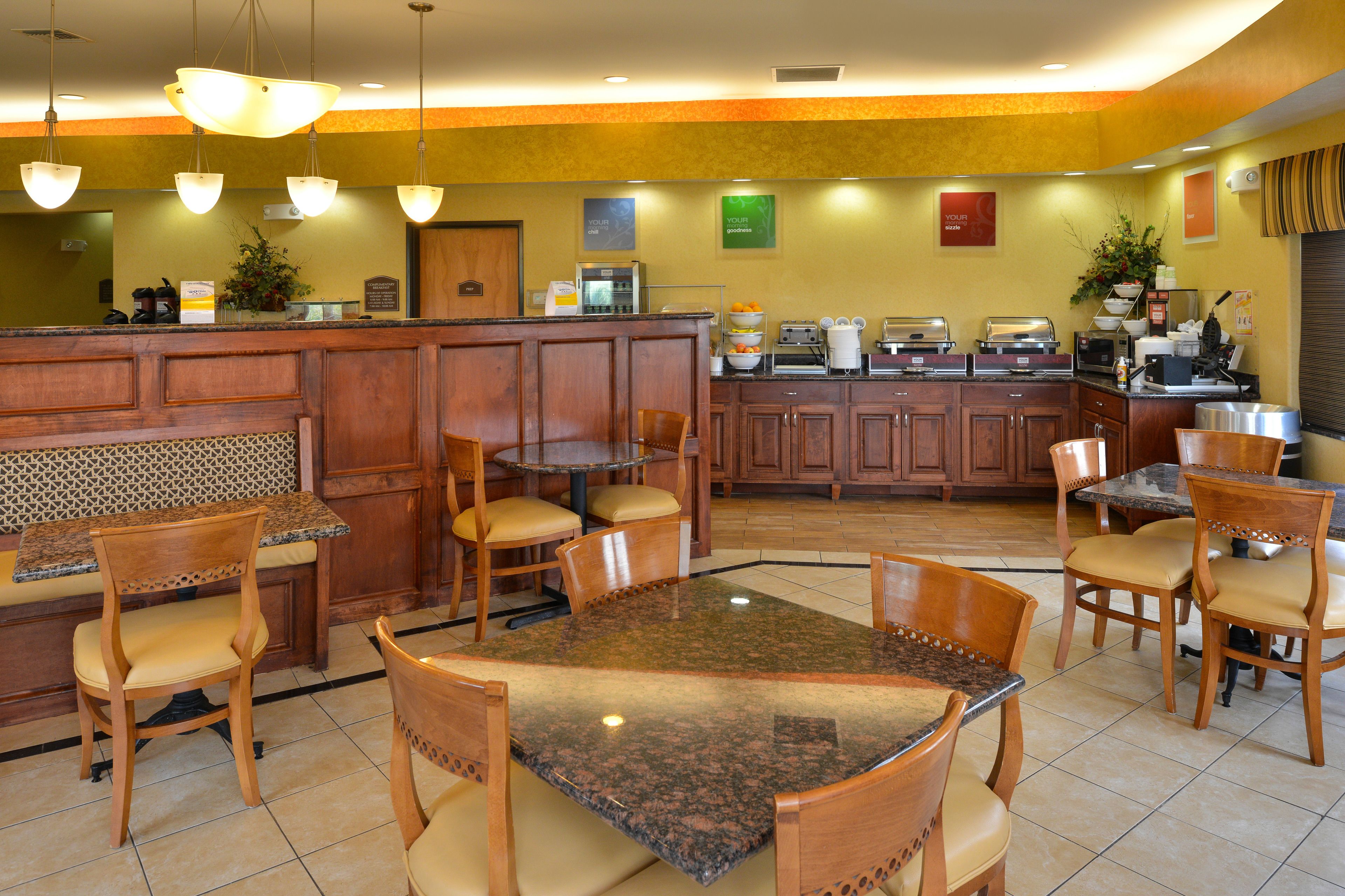 free buffet breakfast