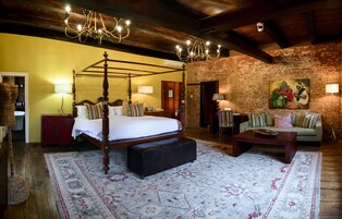 1 bedroom, premium bedding, down comforters, memory foam beds