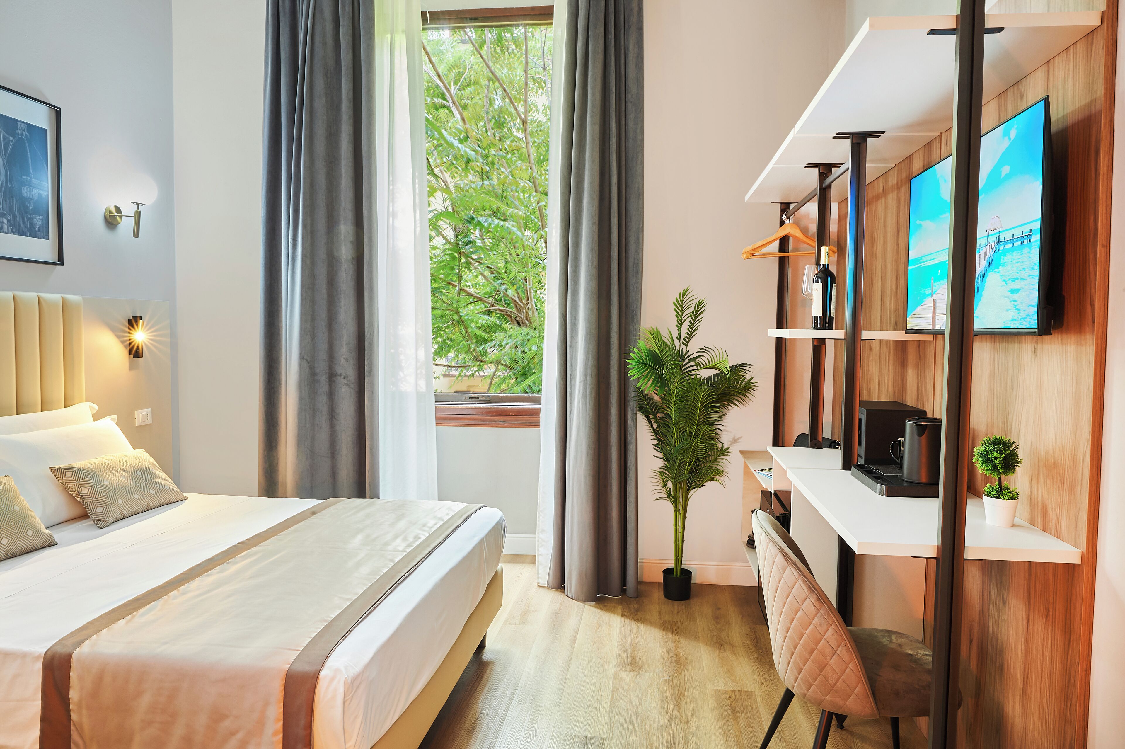 Premium bedding, minibar, soundproofing, free WiFi