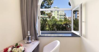 Palazzo Tritone & Abagnale