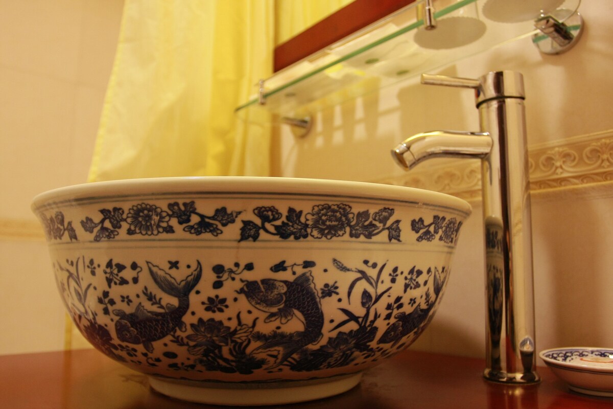 Standard Room, Courtyard View | In-room safe, rollaway beds (surcharge), WiFi (free)