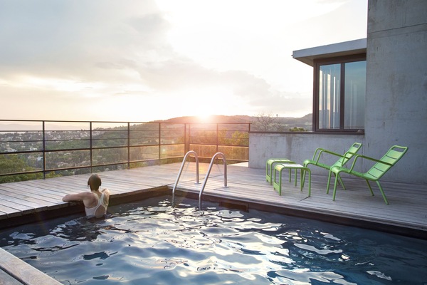 Outdoor pool, pool loungers