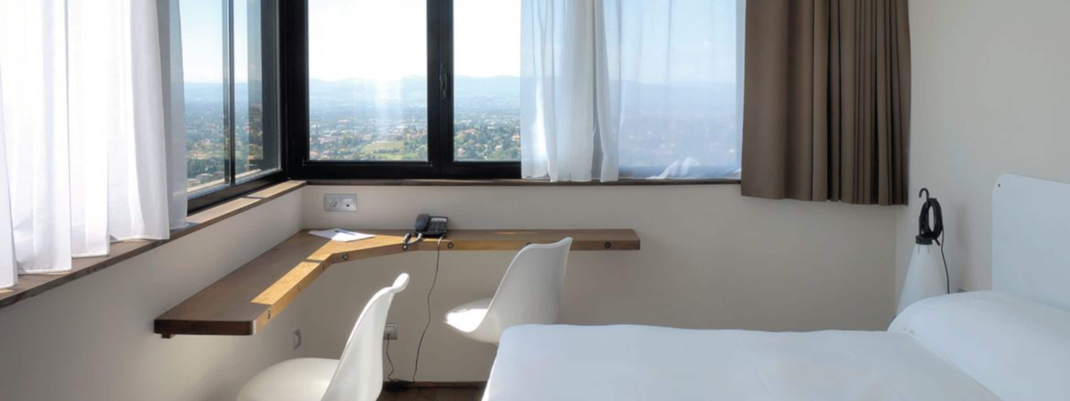 in-room safe, desk, soundproofing, free cots/infant beds