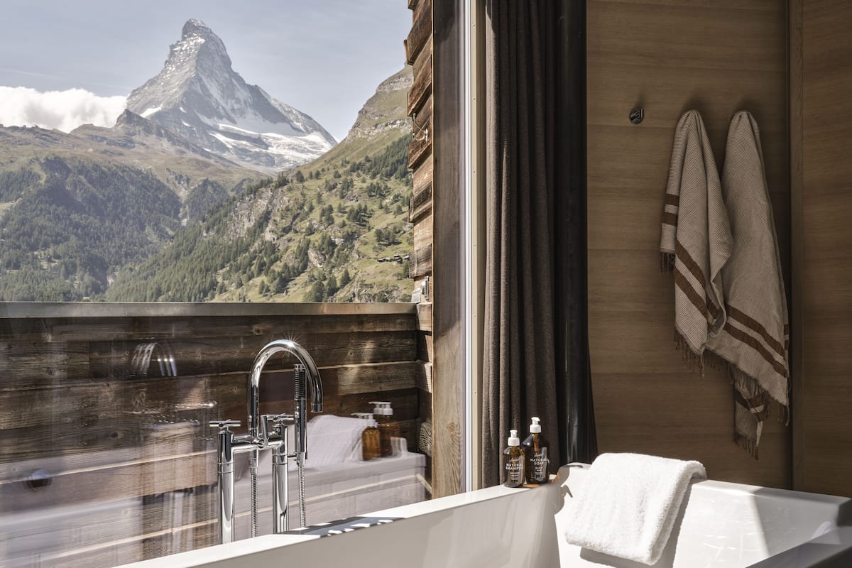 room (huntsman lodge) | bathroom | shower, designer toiletries, hair dryer, bathrobes