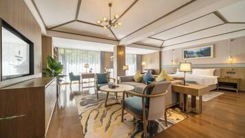 Cribs/infant beds, alarm clocks