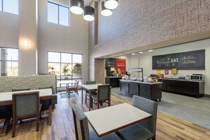 Free daily continental breakfast