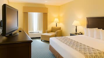 Suite, 1 King Bed with Sofabed, Non-Smoking | Desk, iron/ironing board, free WiFi, bed sheets