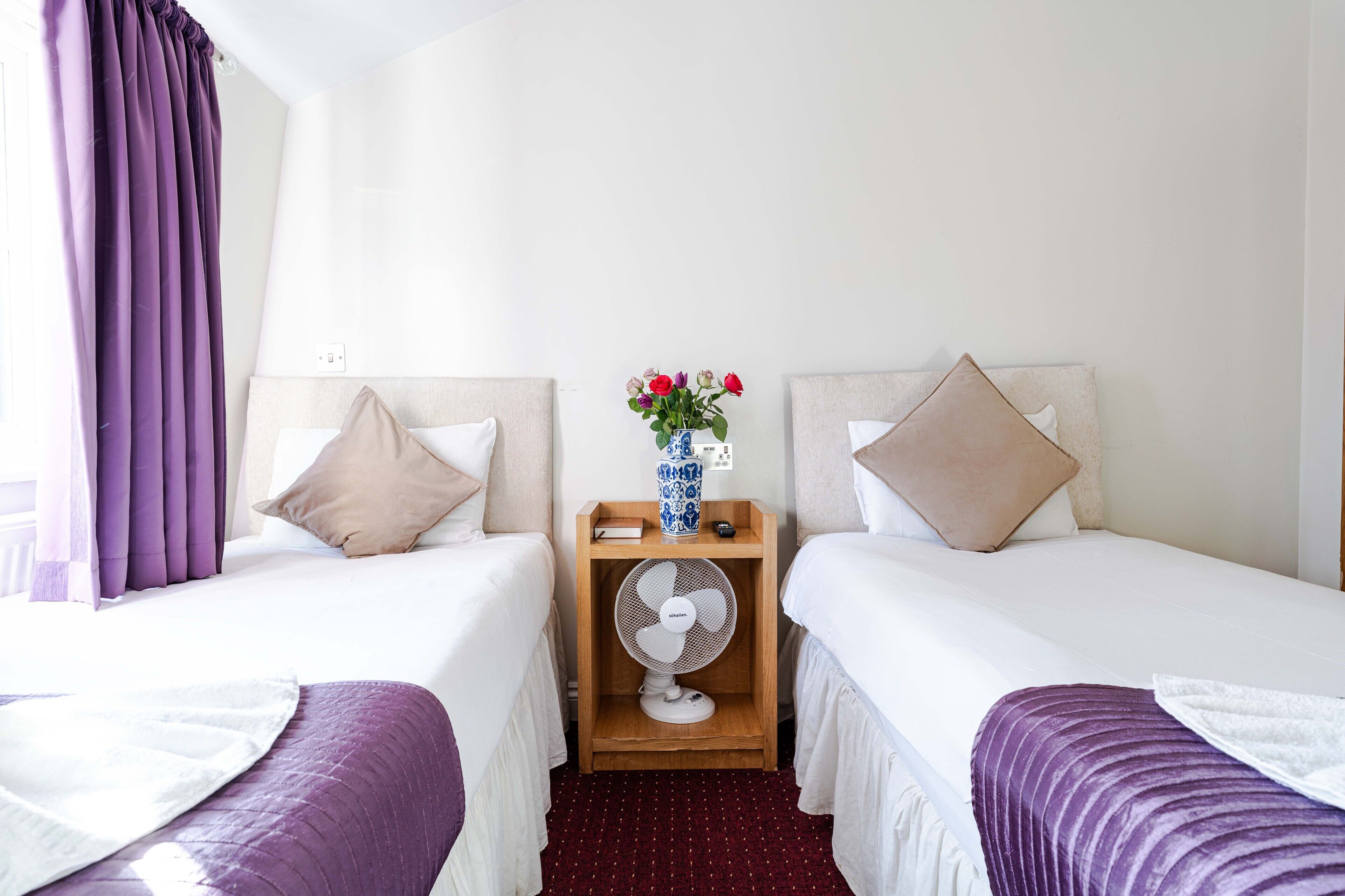 Photo - Lancaster Court Hotel