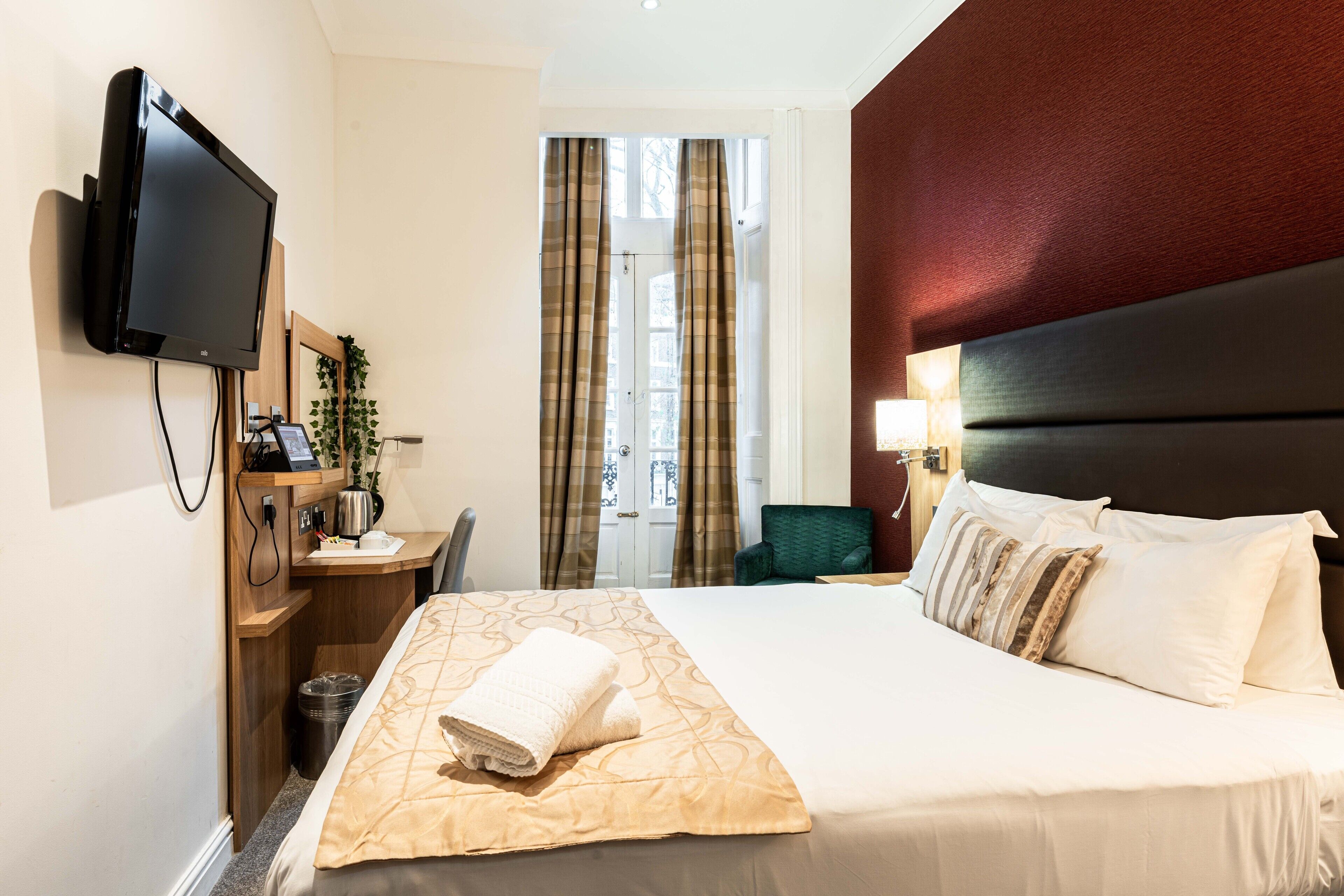 Photo - Lancaster Court Hotel